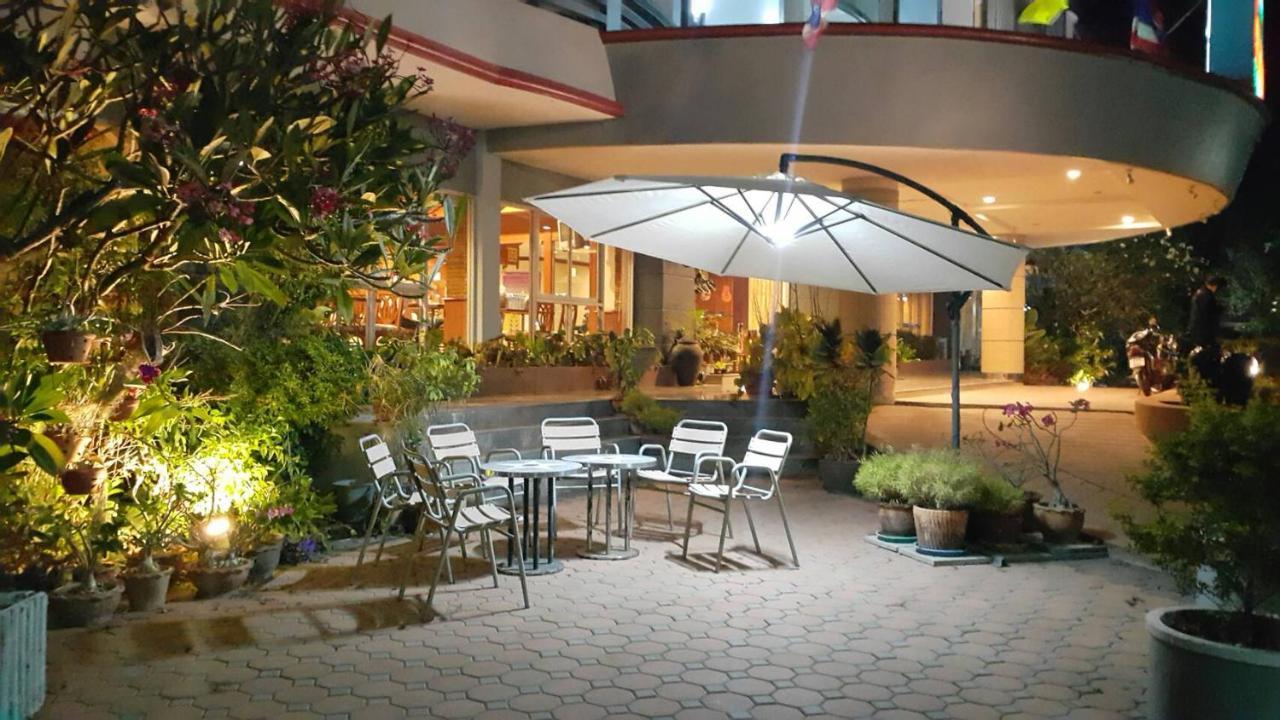 Kiengpiman Hotel Mukdahan Dış mekan fotoğraf